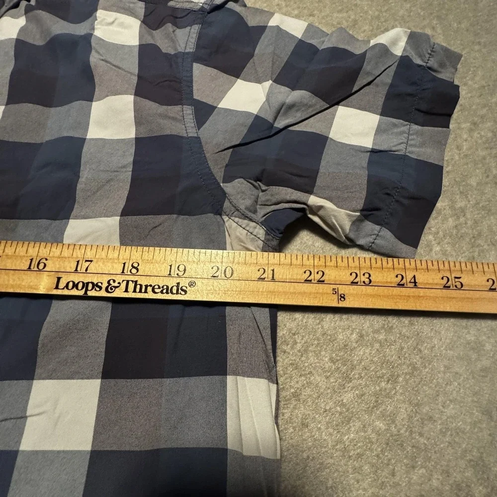 The North Face Shirt Mens L Blue Plaid Short Sleeve Nylon Button-Up Outdoor